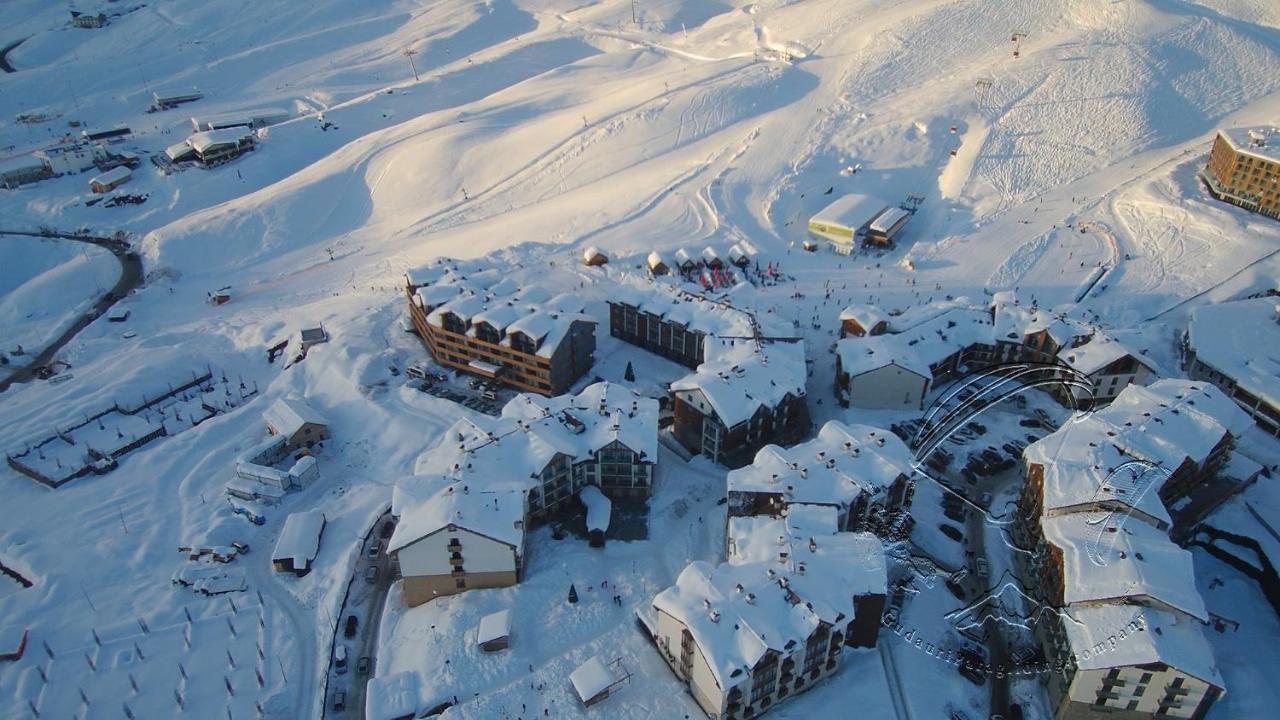 Hostel Near Ski Lift Goedaoeri Buitenkant foto